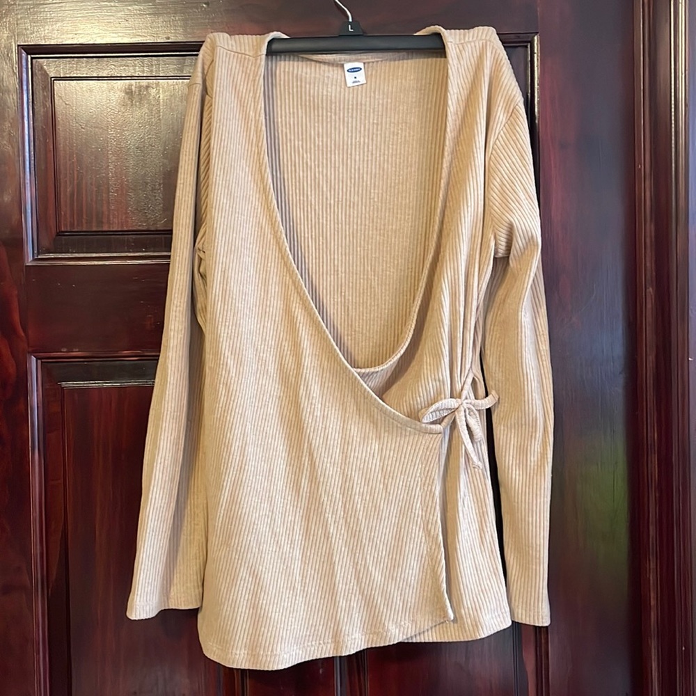 Soft beige old navy sweater